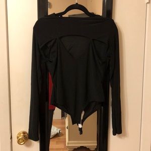 Black 3 hole top